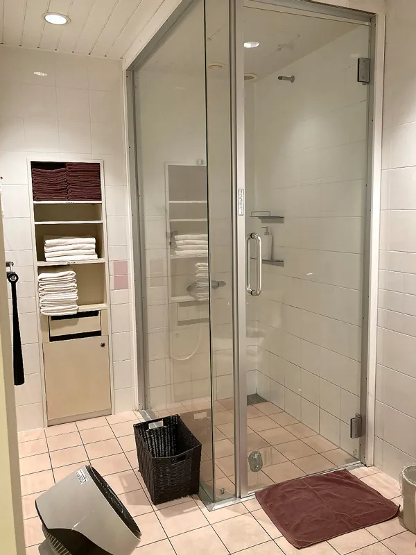 天神店 スライド画像 04