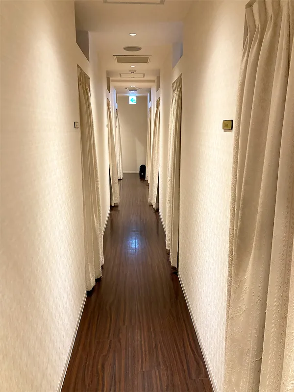 横浜本店 スライド画像 03